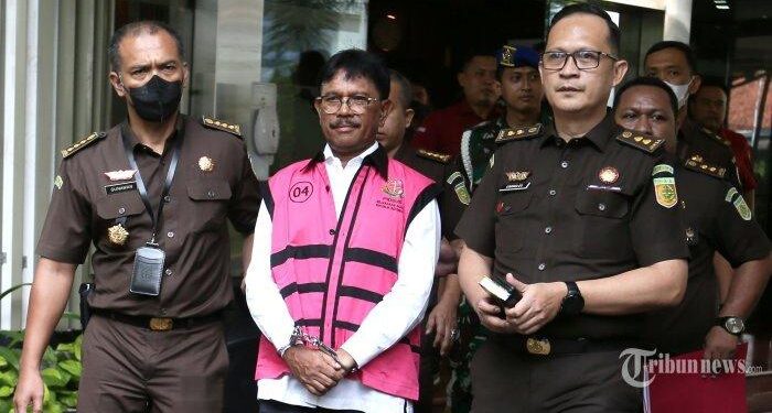 Menteri Kominfo Johnny G Plate Ditahan