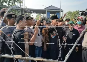 Sosok Si Kumis Bekingan Ponpes Al Zaytun