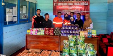 PT Victor Dua Tiga Mega Berikan Bantuan Makanan